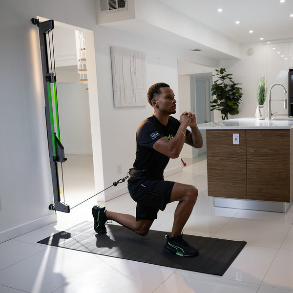 Workout mirror with online resistance bands